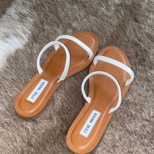 NWT white strap Steve Madden sandals
